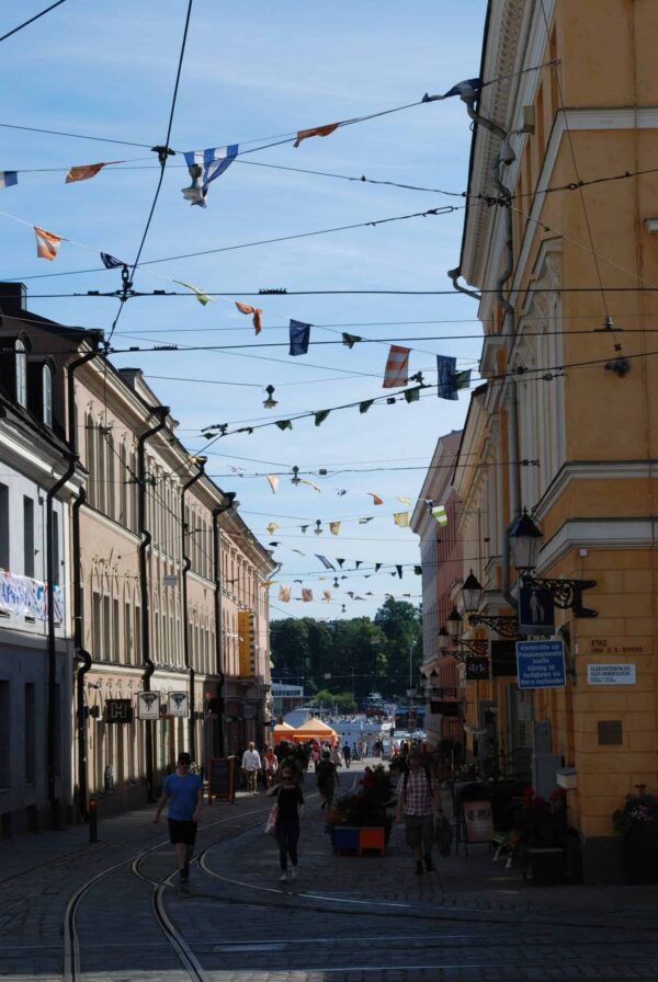 Capital of Contrasts: A Helsinki Walking Tour - Image 8