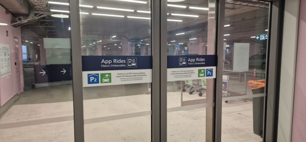 Step 4 - You reach these automatic doors. Go through them and keep going straight.